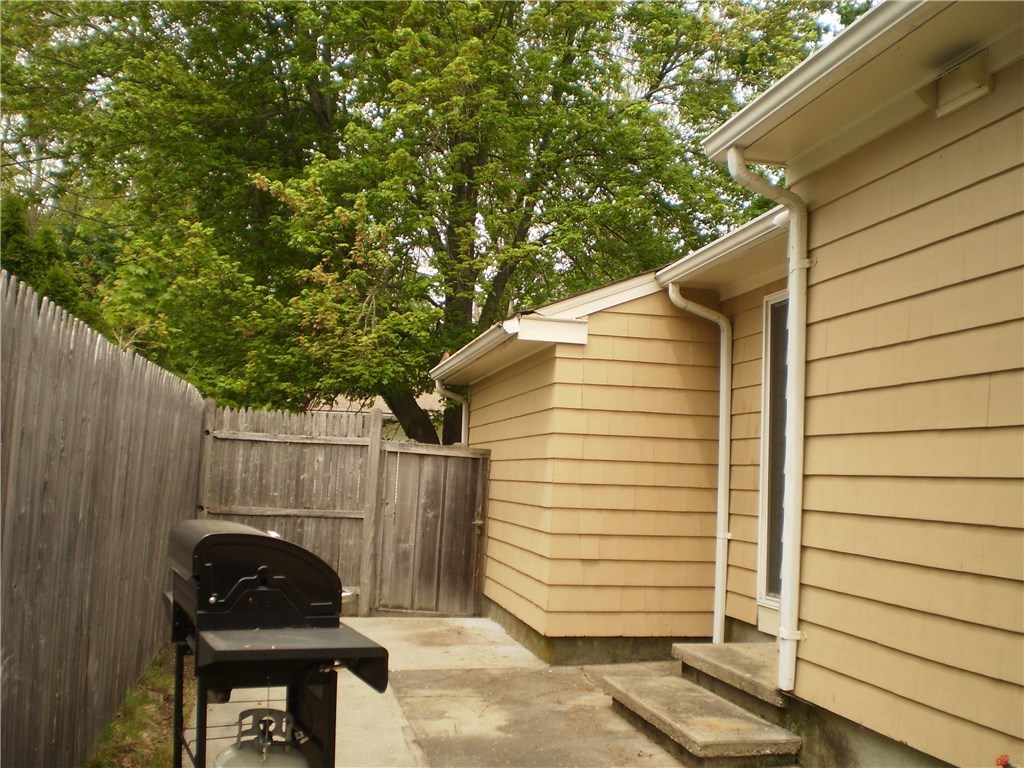 65 Lakeland Road Cranston, RI 02910 - Photo 29 of 30