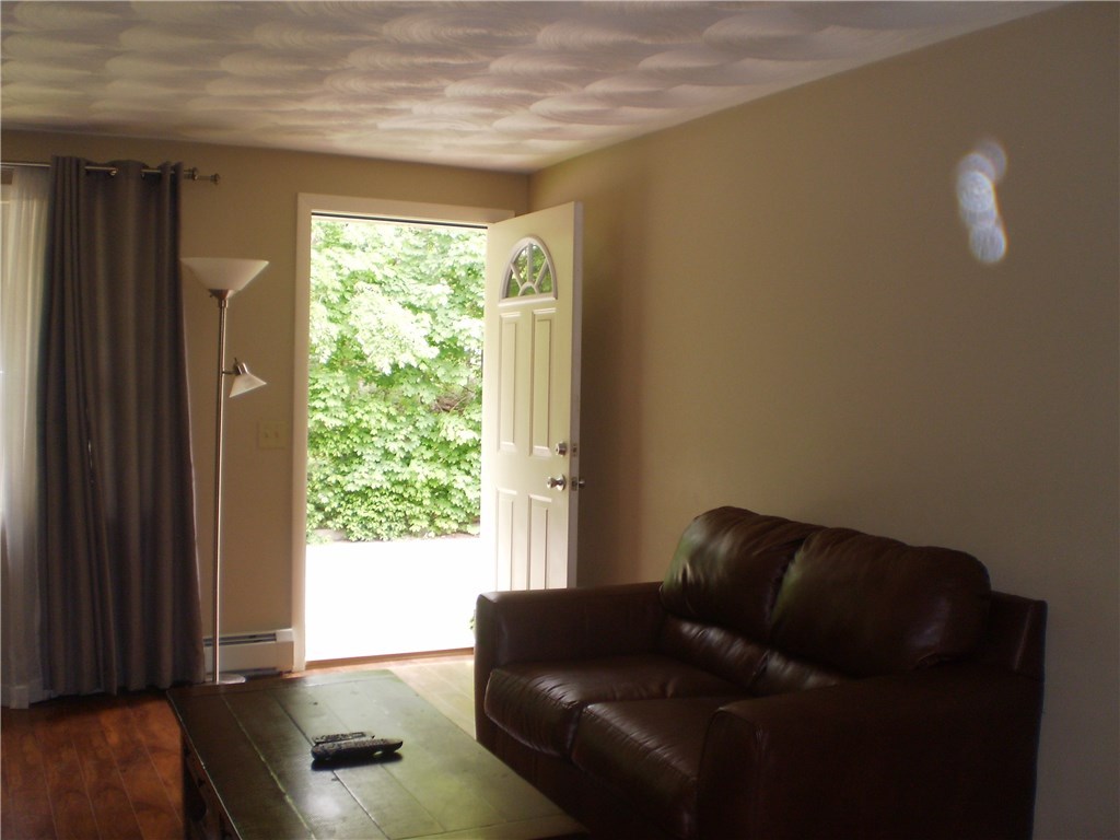 65 Lakeland Road Cranston, RI 02910 - Photo 9 of 30