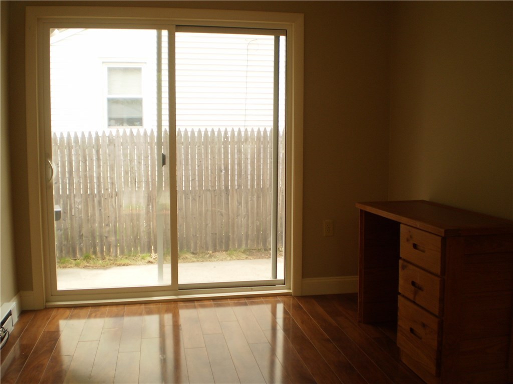 65 Lakeland Road Cranston, RI 02910 - Photo 10 of 30