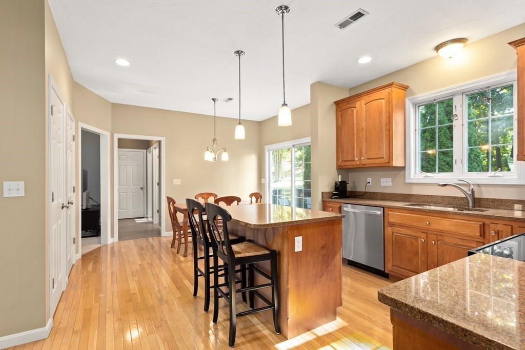 69 Meadowbrook Road Franklin, MA 02038 - Photo 11 of 42 Gallery Image 11