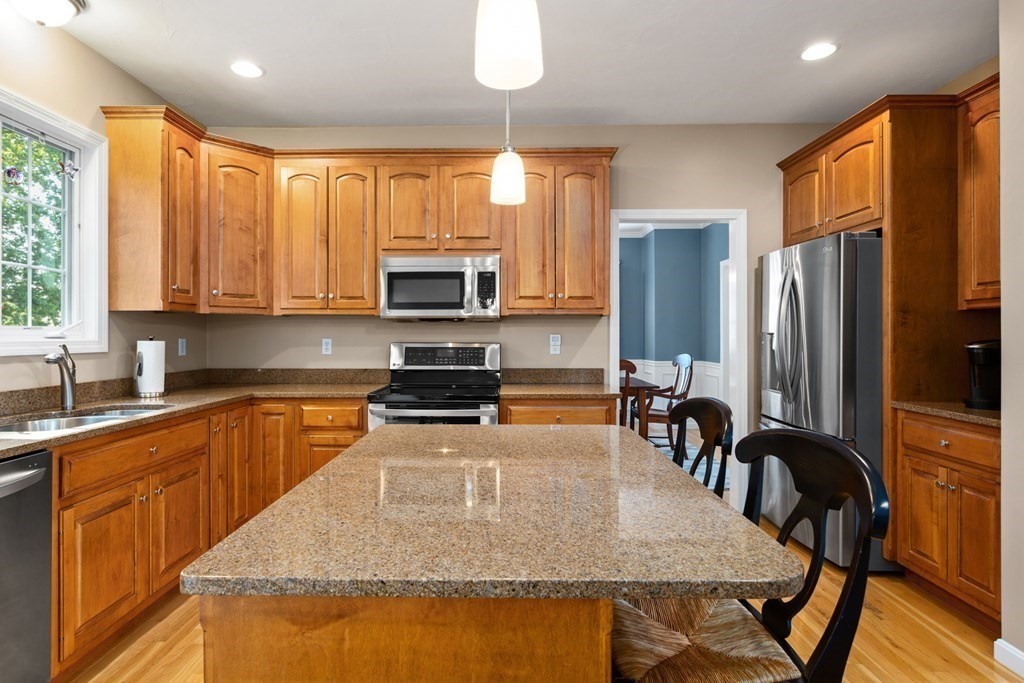 69 Meadowbrook Road Franklin, MA 02038 - Photo 13 of 42 Gallery Image 13