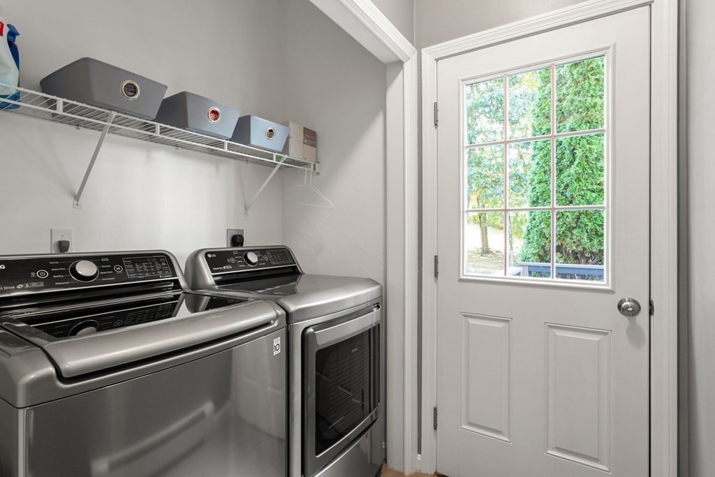 69 Meadowbrook Road Franklin, MA 02038 - Photo 21 of 42 Gallery Image 21