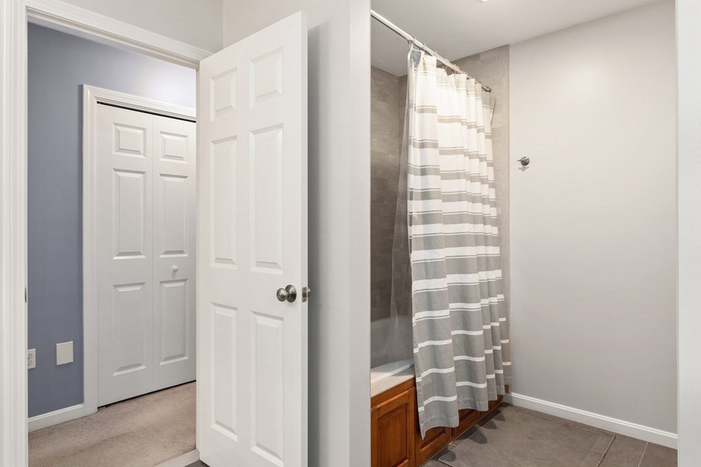 69 Meadowbrook Road Franklin, MA 02038 - Photo 30 of 42 Gallery Image 30