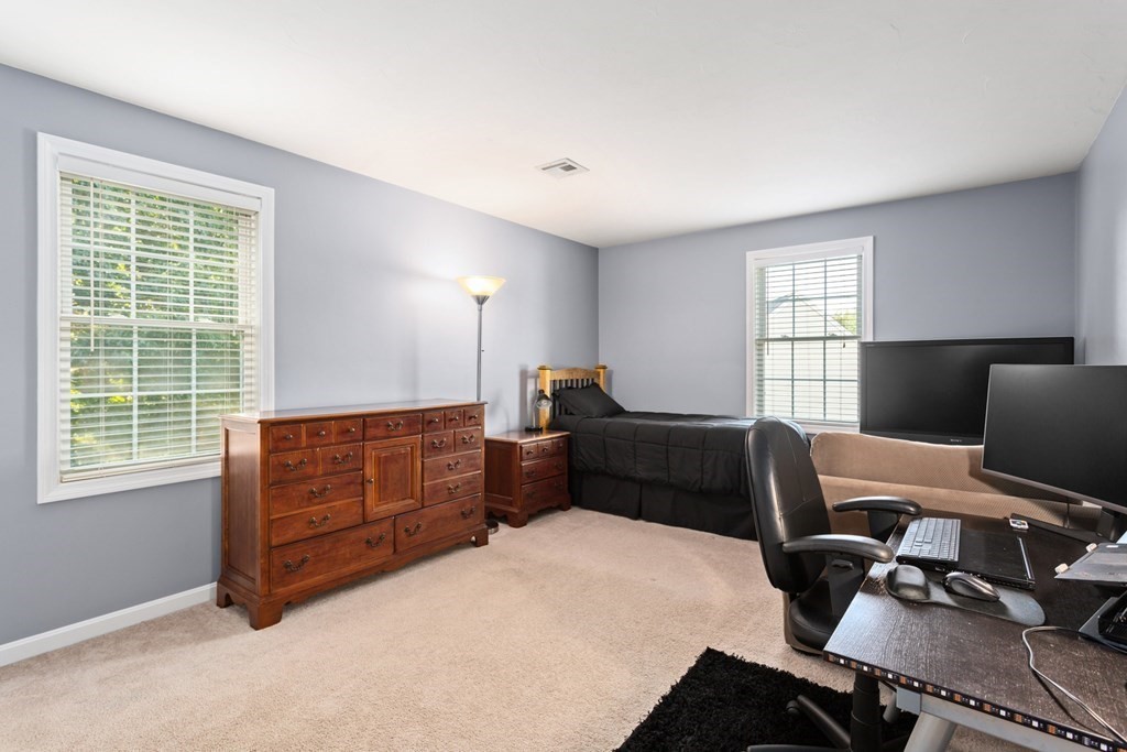 69 Meadowbrook Road Franklin, MA 02038 - Photo 32 of 42 Gallery Image 32