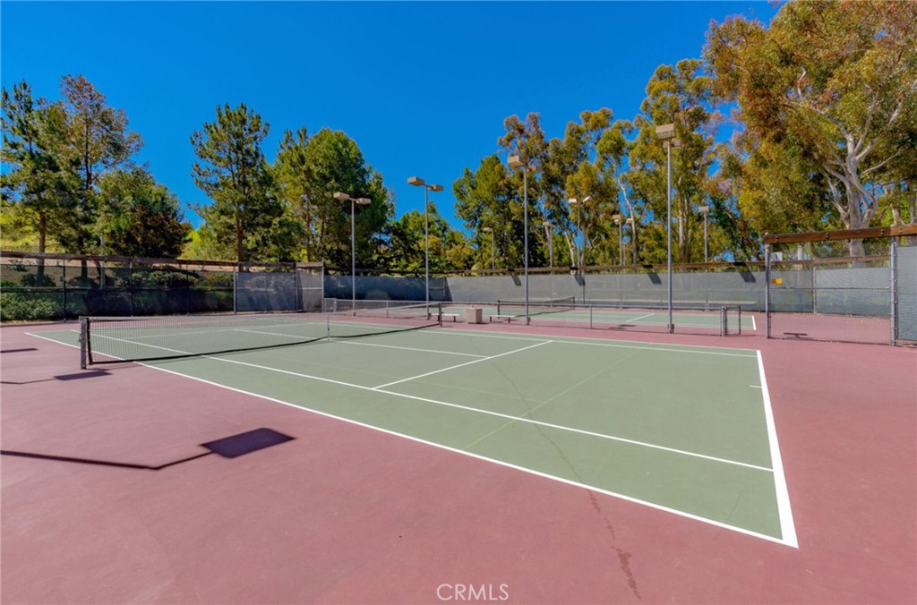 10 Sunshine, Unit 31 Irvine, CA 92603 - Photo 20 of 29 a view of a tennis court