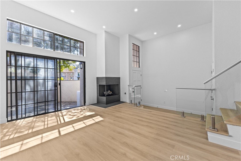 10 Sunshine, Unit 31 Irvine, CA 92603 - Photo 5 of 29 a view of an empty room with a window