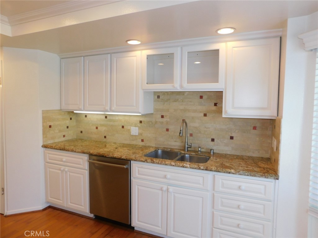 7 Lakeview Irvine, CA 92604 - Photo 13 of 51