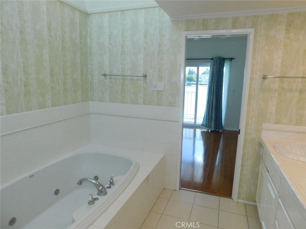 7 Lakeview Irvine, CA 92604 - Photo 44 of 51