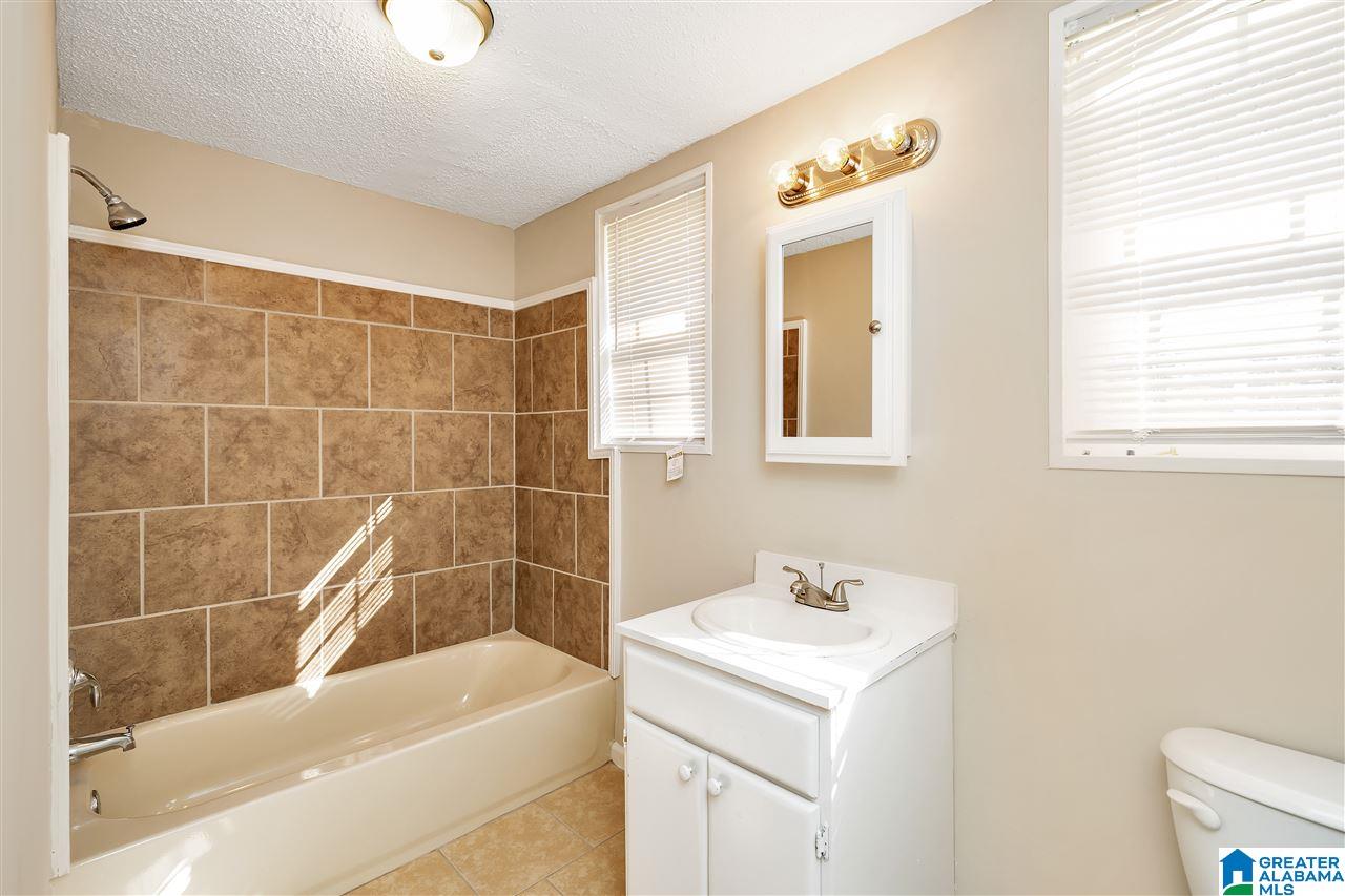 129 Elbert Davis Street Talladega, AL 35160 - Photo 6 of 17