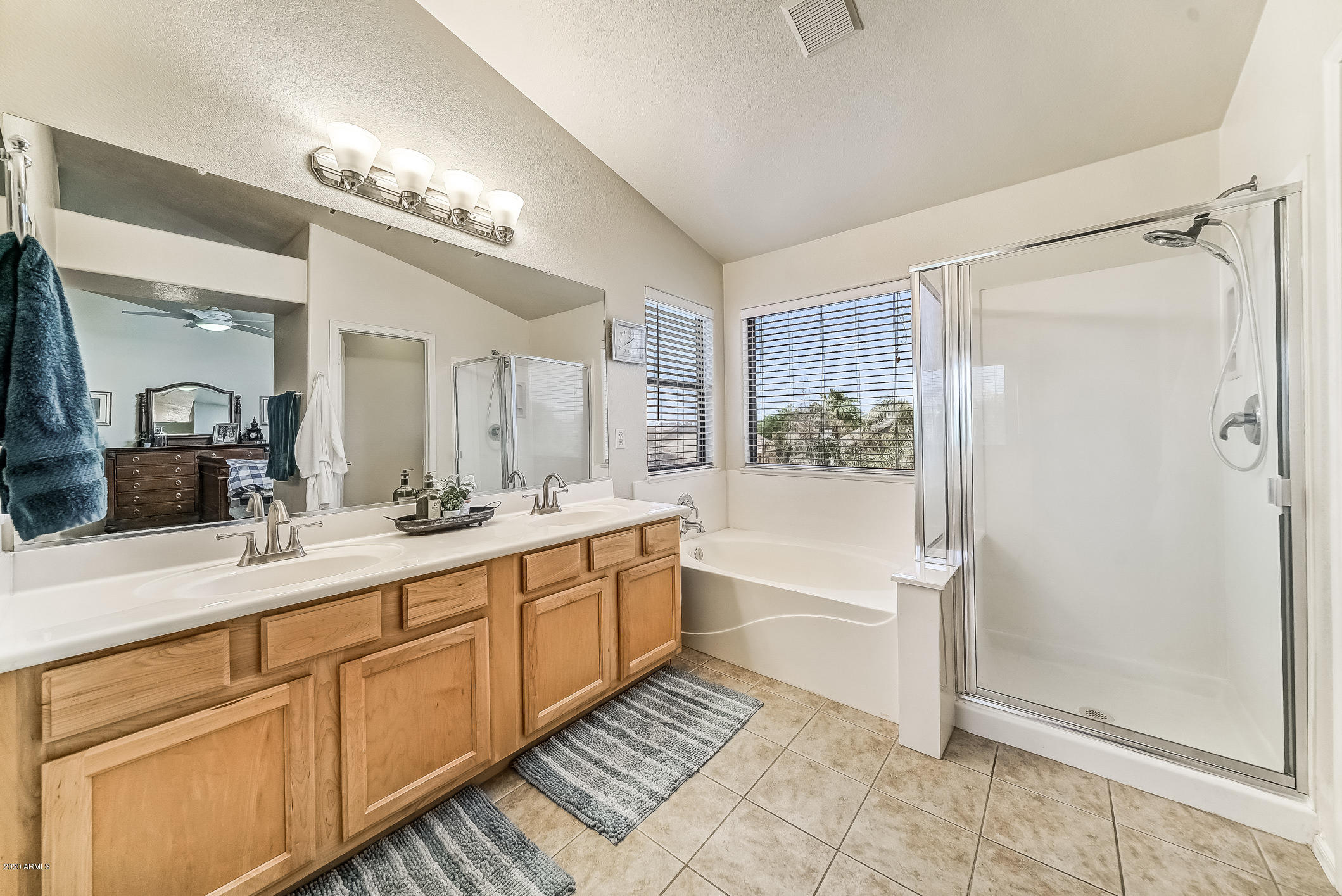 3880 East Timberline Road Gilbert, AZ 85297 - Photo 27 of 51 127-MasterBath