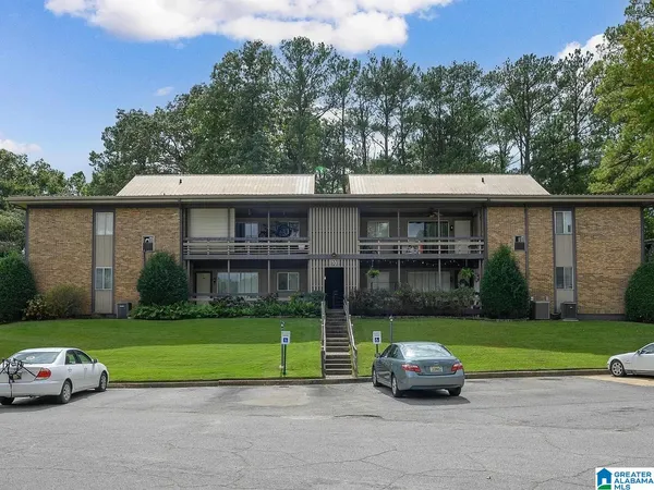 $1,550 | 3101 Lorna Road, Unit 1012, Hoover, AL 35216