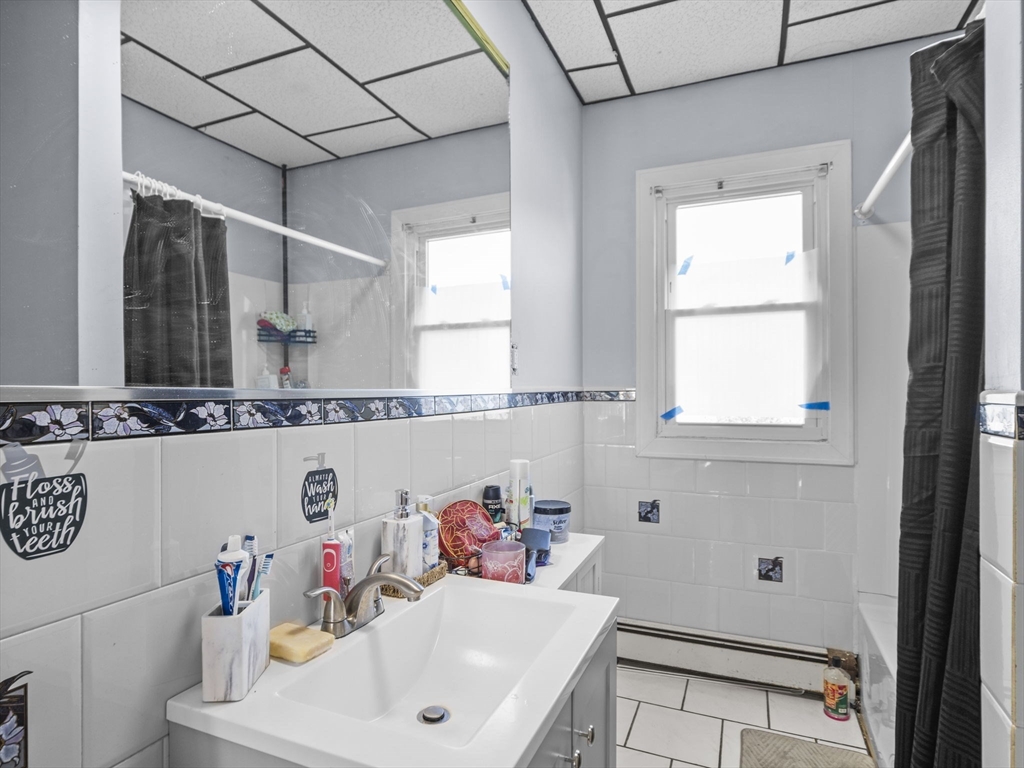 306 Mott Street Fall River, MA 02721 - Photo 15 of 42