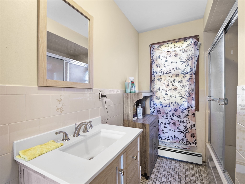 306 Mott Street Fall River, MA 02721 - Photo 27 of 42