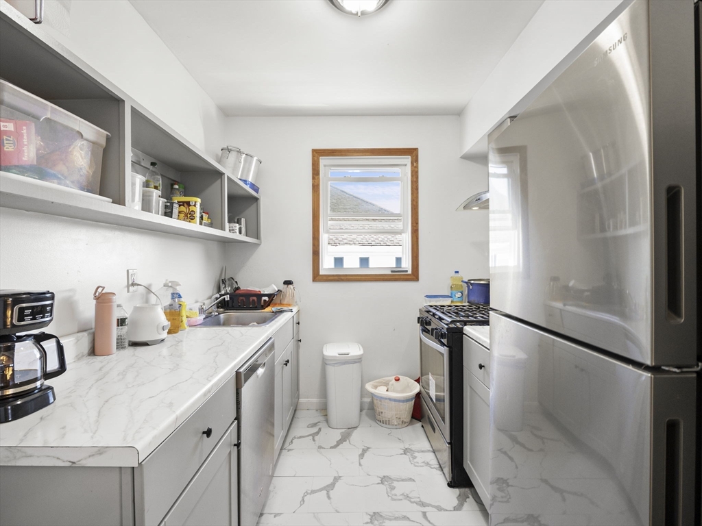 306 Mott Street Fall River, MA 02721 - Photo 30 of 42