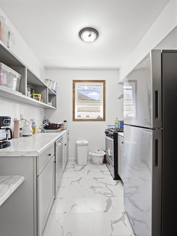 306 Mott Street Fall River, MA 02721 - Photo 31 of 42