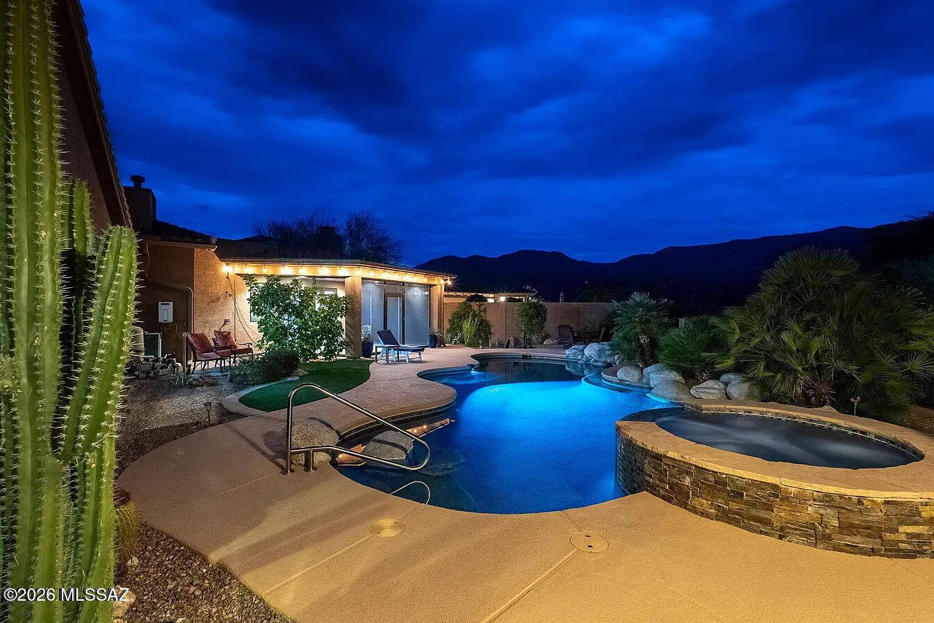 38200 South Stone Ridge Court Tucson, AZ 85739 - Photo 45 of 51 Spa at Twilight