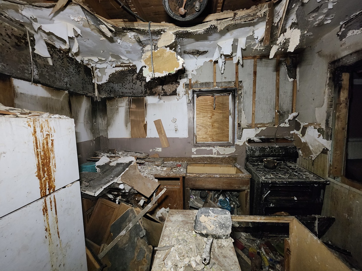 106 West 114th Street Chicago, IL 60628 - Photo 7 of 14 a view of storage and utility room