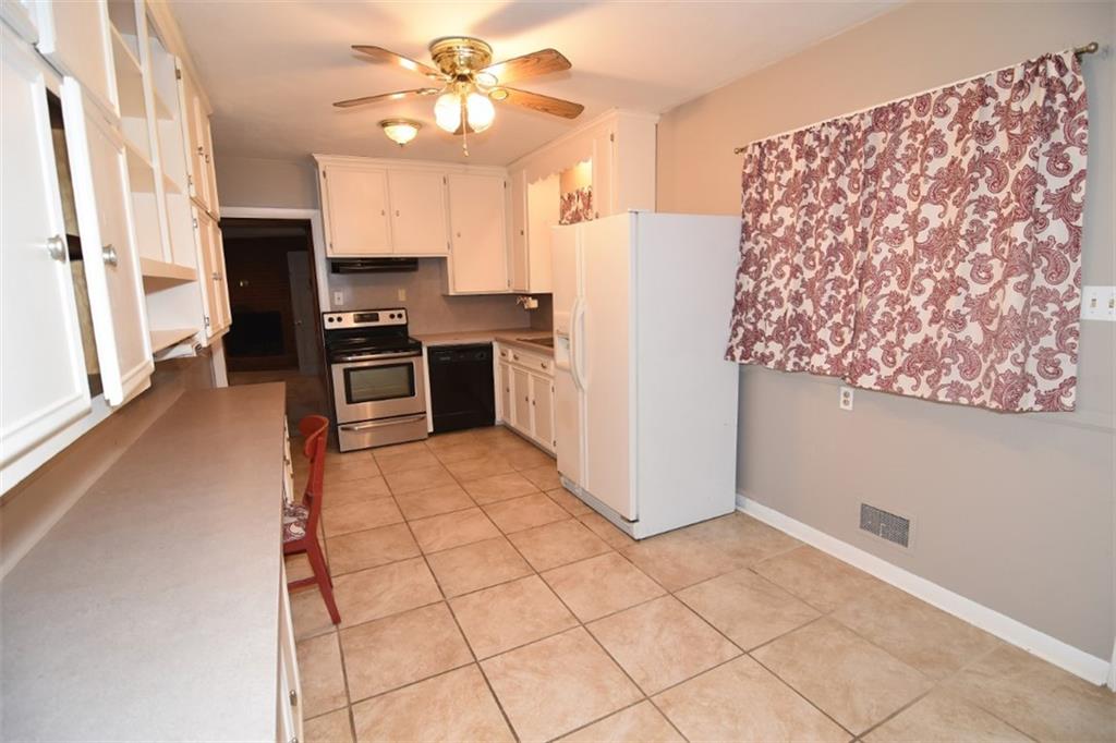 3655 County Home Road Conover, NC 28613 - Photo 3 of 32 Gallery Image 3