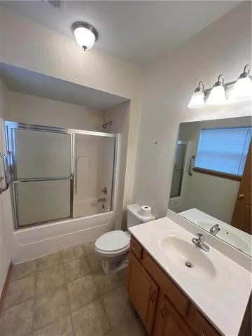 $2,200,000 | Park Avenue, Warrensburg, MO 64093