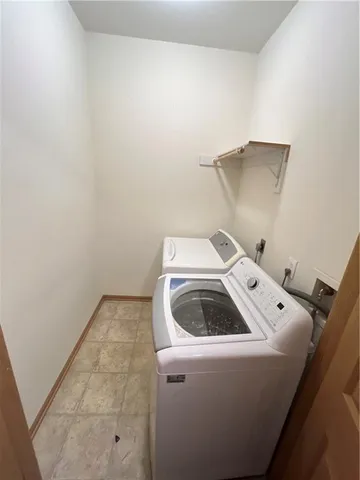 $2,200,000 | Park Avenue, Warrensburg, MO 64093