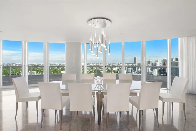 $7,370,000 | 1643 Brickell Avenue, Unit 4102, Miami, FL 33129