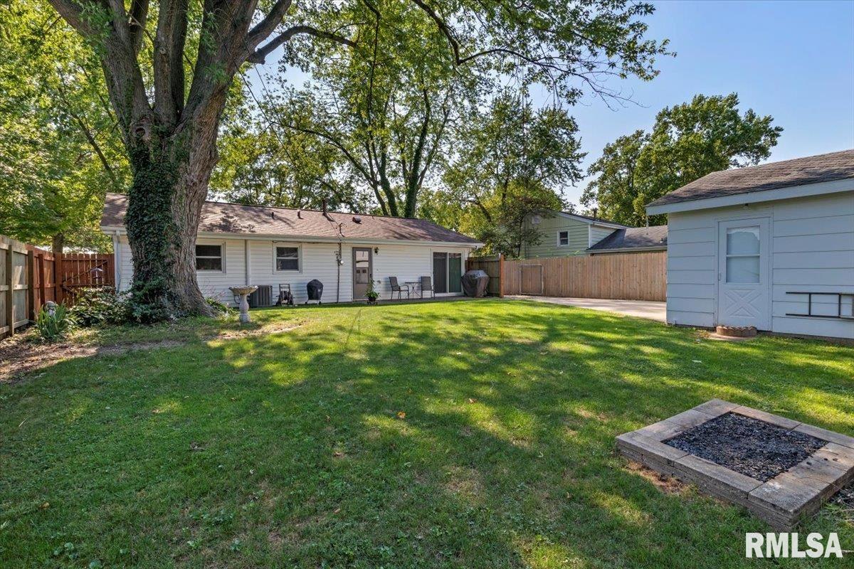 68 Delmar Drive Springfield, IL 62703 - Photo 28 of 30