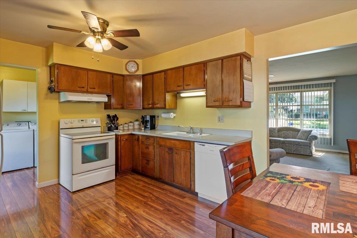 68 Delmar Drive Springfield, IL 62703 - Photo 7 of 30