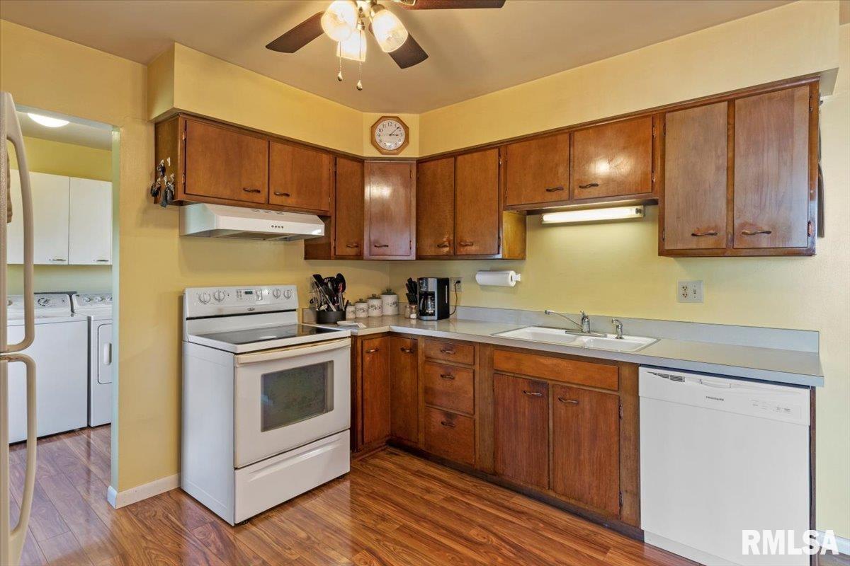 68 Delmar Drive Springfield, IL 62703 - Photo 8 of 30