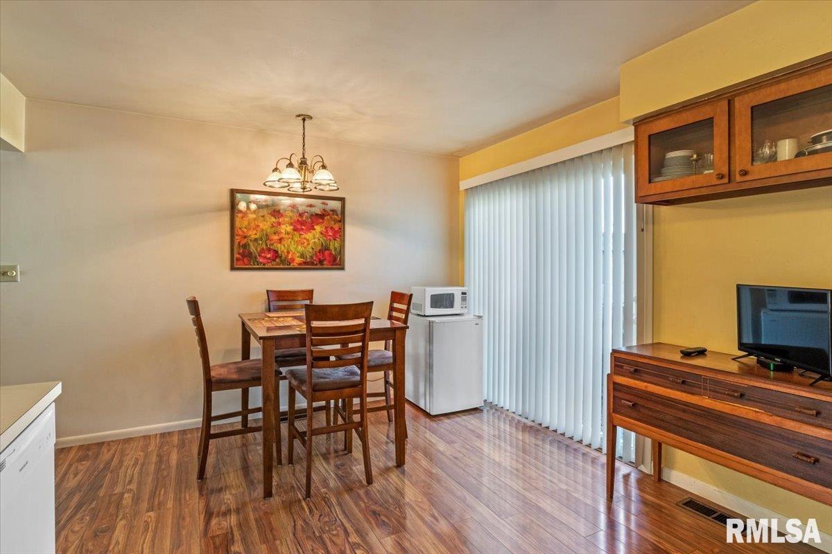 68 Delmar Drive Springfield, IL 62703 - Photo 10 of 30