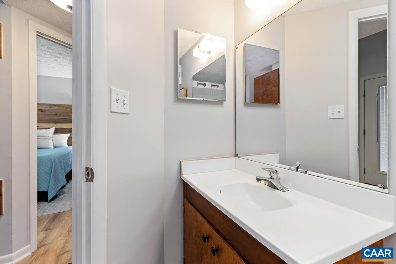 465 Three Ridges Roseland, VA 22967 - Photo 20 of 25 Gallery Image 20