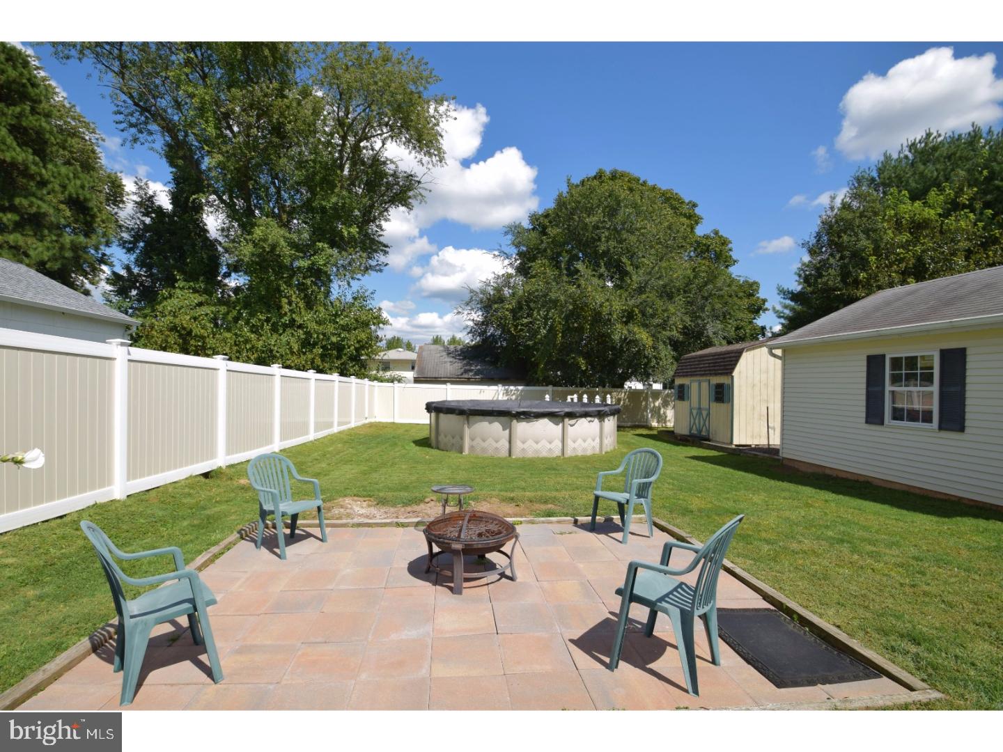 444 Robin Road Hatboro, PA 19040 - Photo 23 of 25 Back Yard