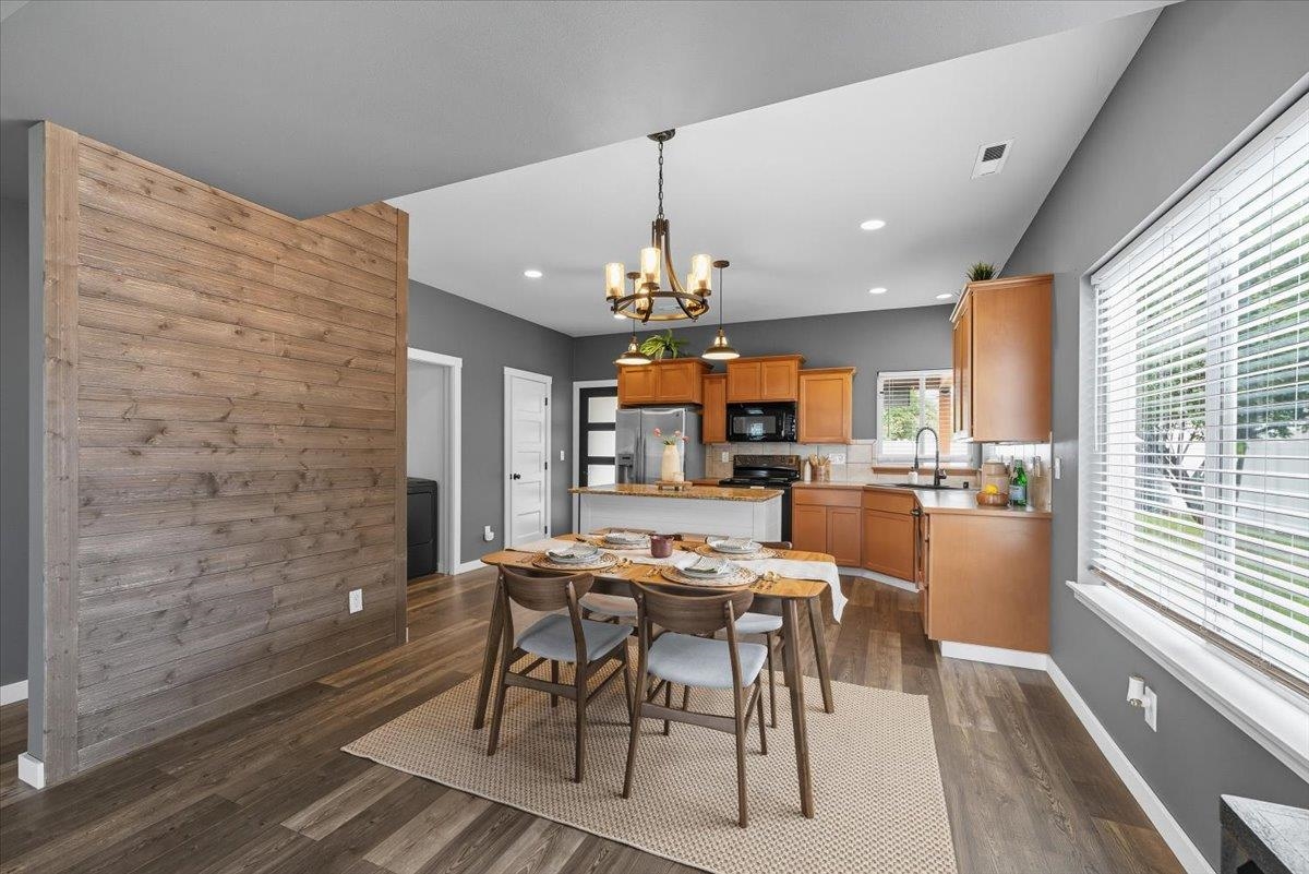 5122 North Burns Road Spokane Valley, WA 99216 - Photo 9 of 40 Gallery Image 9