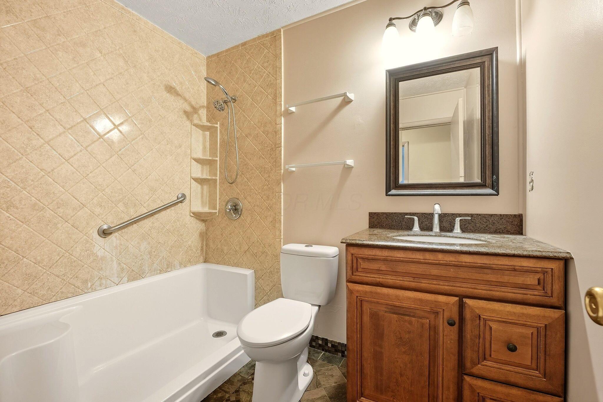 1634 South James Road Columbus, OH 43227 - Photo 16 of 25 16-web-or-mls-1634-s-james-rd
