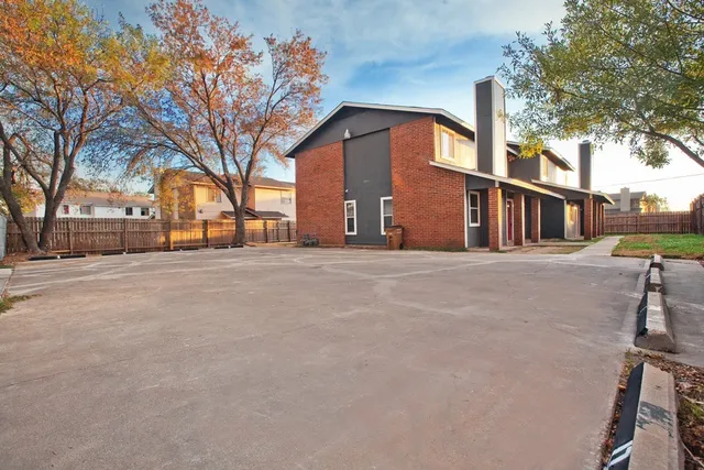 $1,000 | 8401 Colony Loop Drive, Unit C, Austin, TX 78724