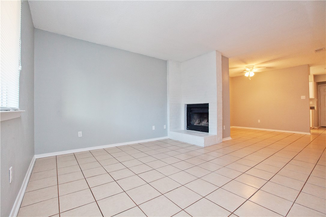 8401 Colony Loop Drive, Unit C Austin, TX 78724 - Photo 4 of 28