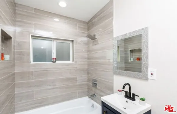 $3,925 | 526 West Ash Avenue, Fullerton, CA 92832