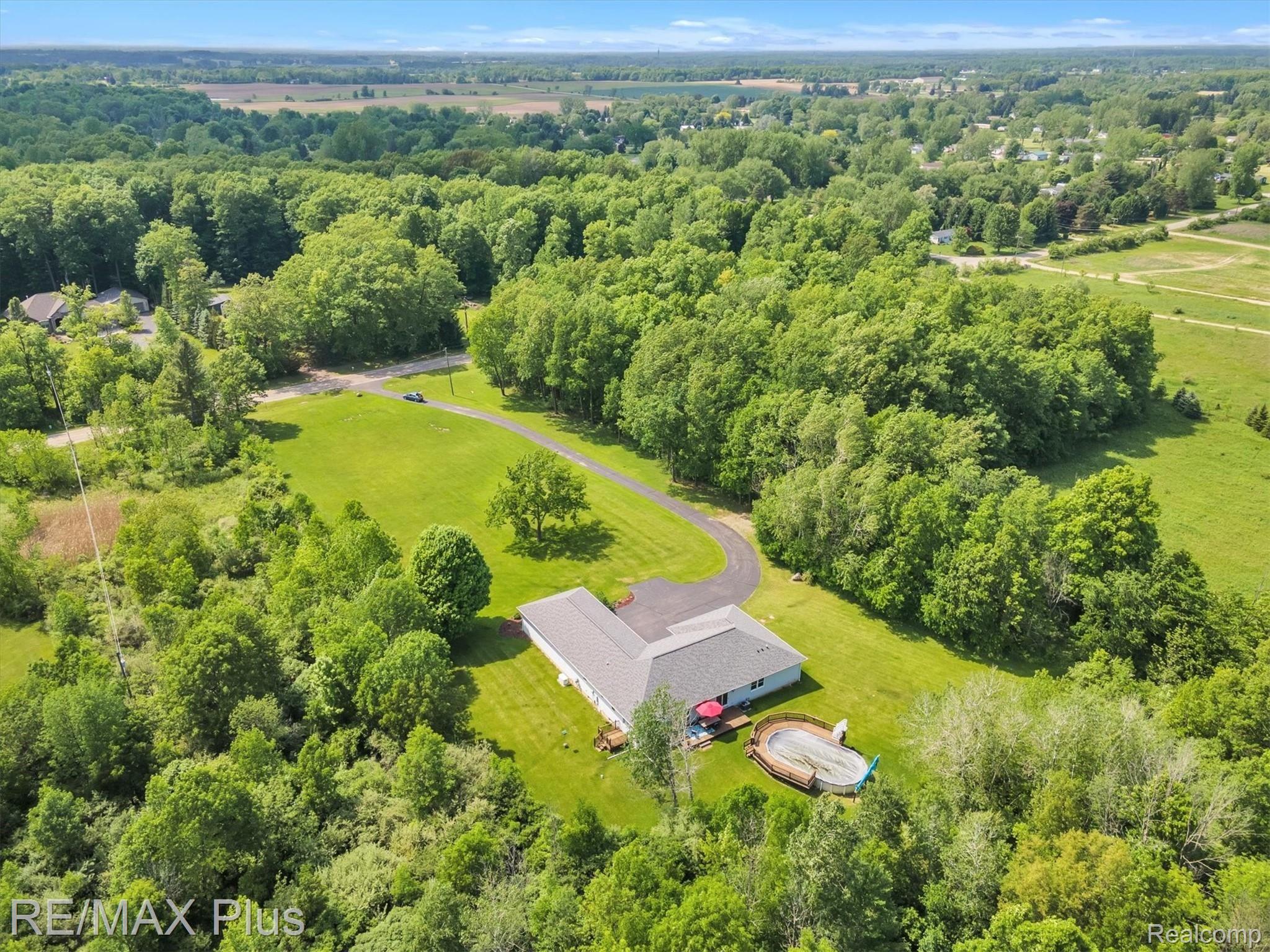 2005 South Elba Road Lapeer, MI 48446 - Photo 67 of 79 63-2005-S-Elba-Rd-63.jpg