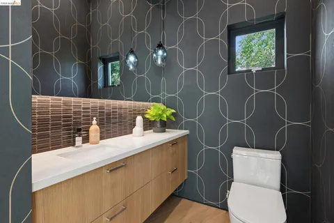 $3,995,000 | 26 Ronada Avenue, Piedmont, CA 94611