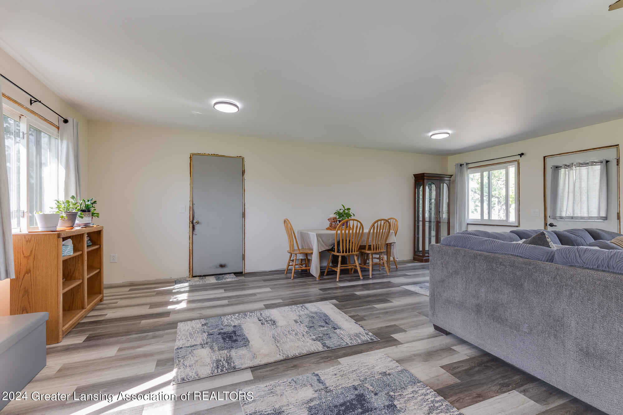 355 North Stine Road Charlotte, MI 48813 - Photo 24 of 67 355_N_Stine_KAREN-72