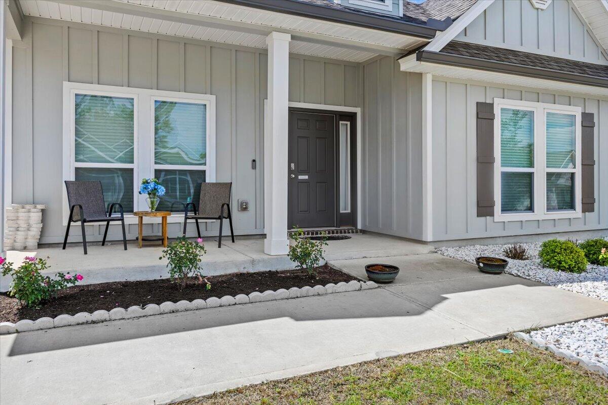 2421 Dakota Way Crestview, FL 32536 - Photo 3 of 47