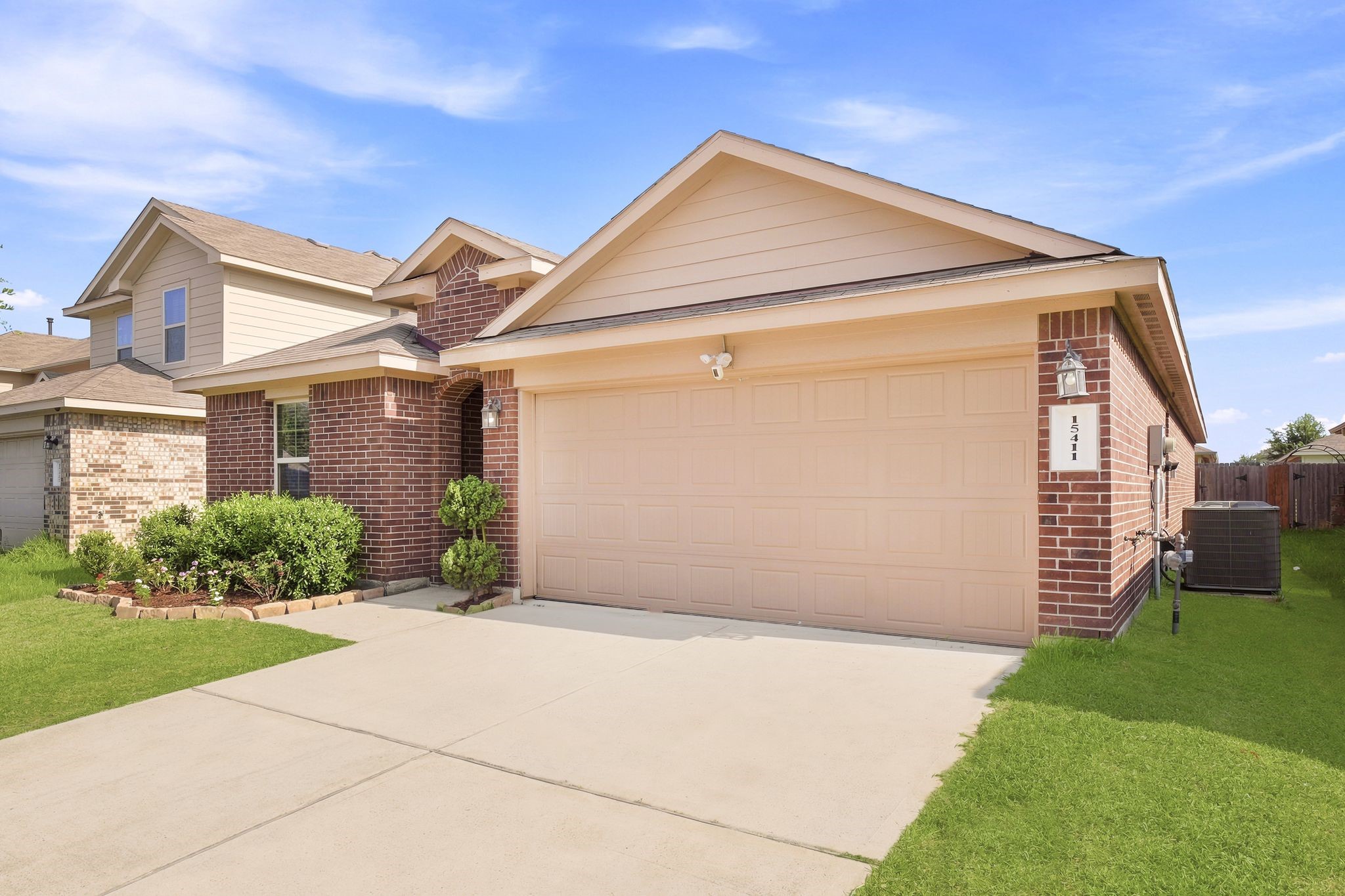 15411 Cielo Azul Lane Channelview, TX 77530 - Photo 2 of 29