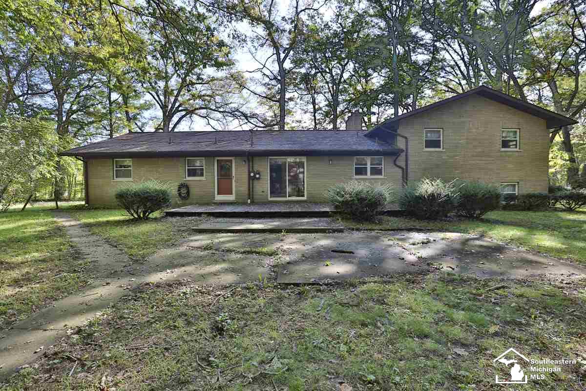 2929 Mock Road Monroe, MI 48162 - Photo 4 of 23
