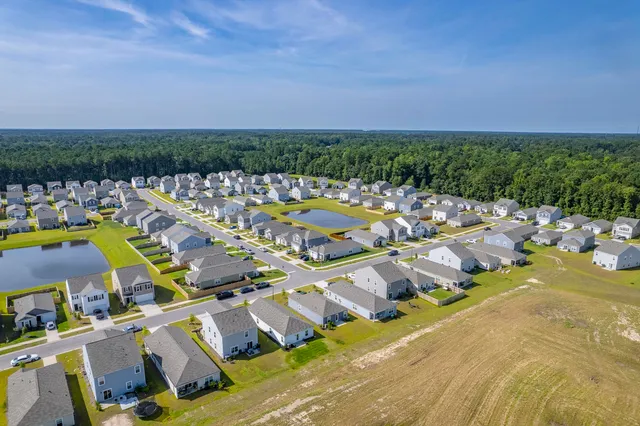 $329,000 | 120 Clear Tide Drive, Summerville, SC 29486