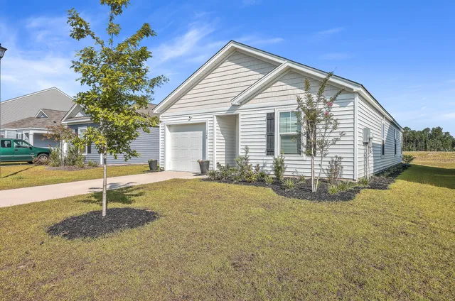 $329,000 | 120 Clear Tide Drive, Summerville, SC 29486