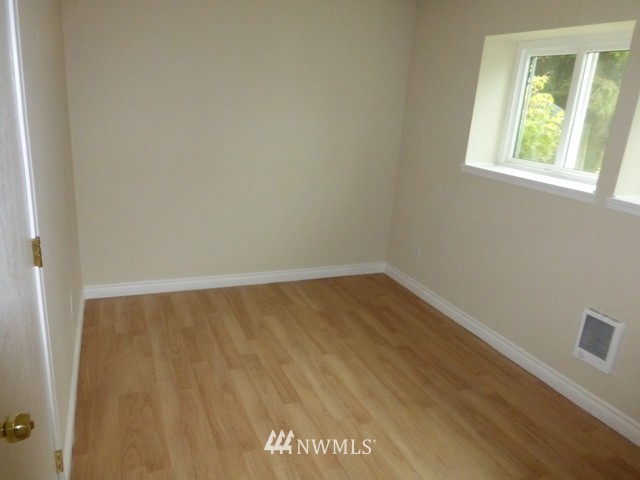 37310 Buck Road Northeast Hansville, WA 98340 - Photo 7 of 13 Gallery Image 7