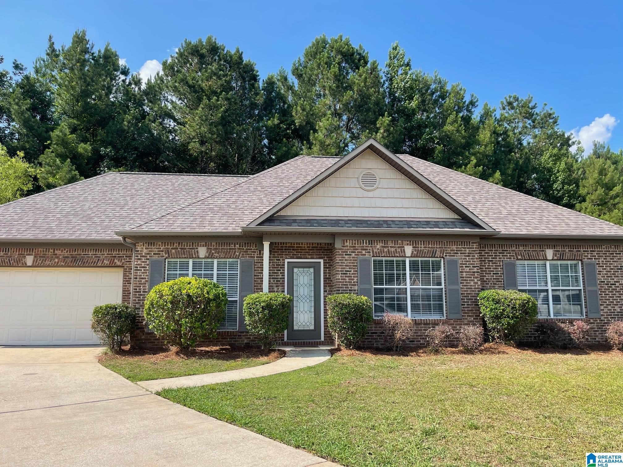 520 Park Village Lane Alabaster, AL 35007 - Photo 1 of 11