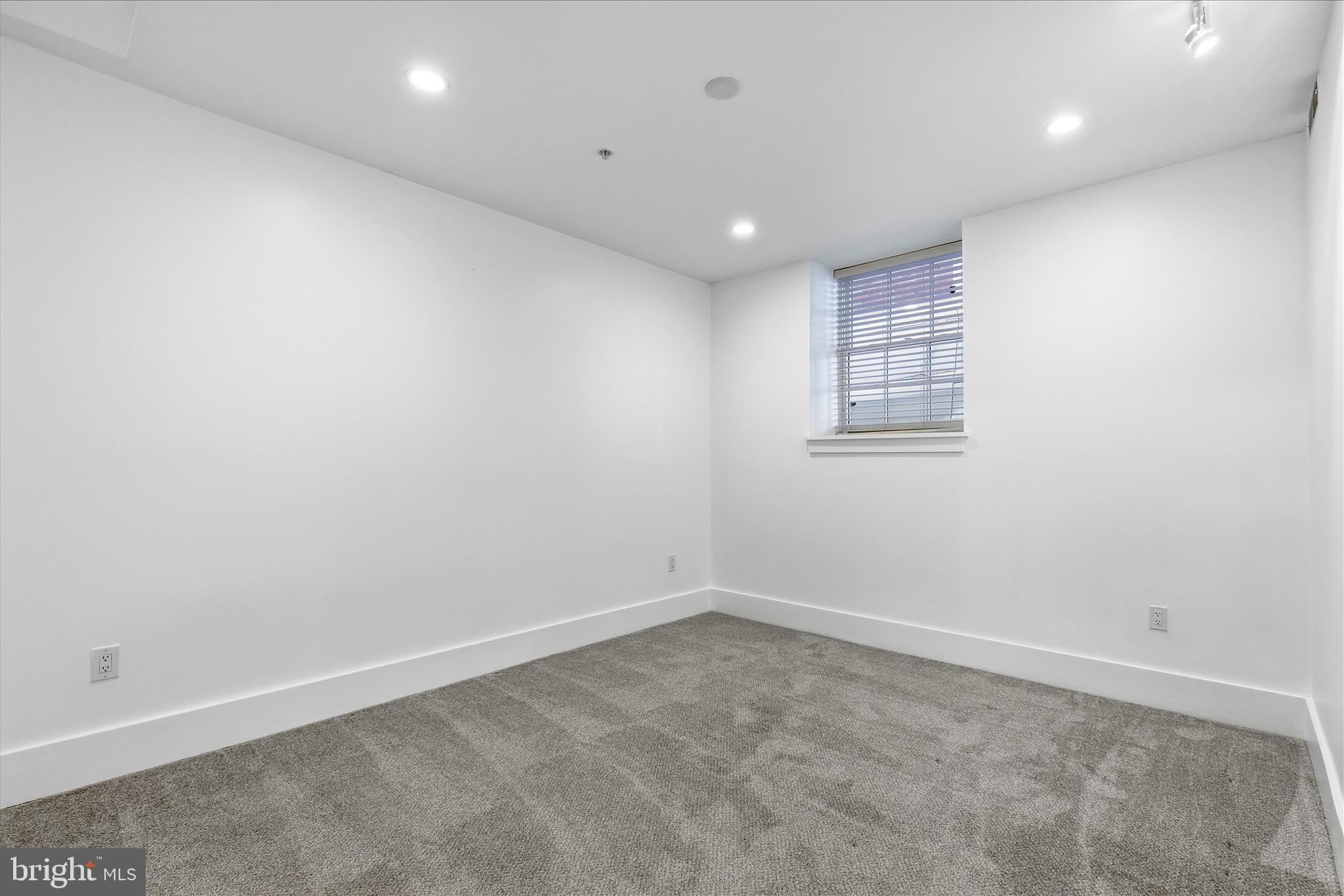 2818 Connecticut Avenue Northwest, Unit 5 Washington, DC 20008 - Photo 17 of 26 an empty room with a window