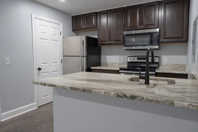 $2,150 | 225 South Main Street, Unit 7, Haverhill, MA 01835