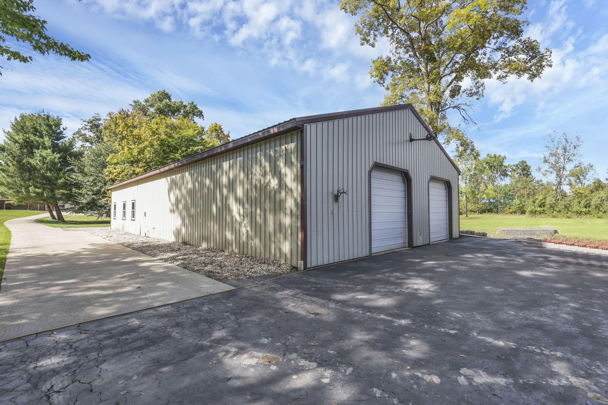 10485 Shipley Road Johnstown, OH 43031 - Photo 94 of 127 Outbuilding 40 x 80