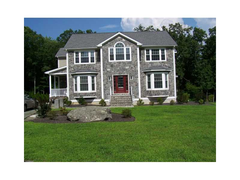 301 Log Road Smithfield, RI 02917 - Photo 1 of 6 Exterior Front.